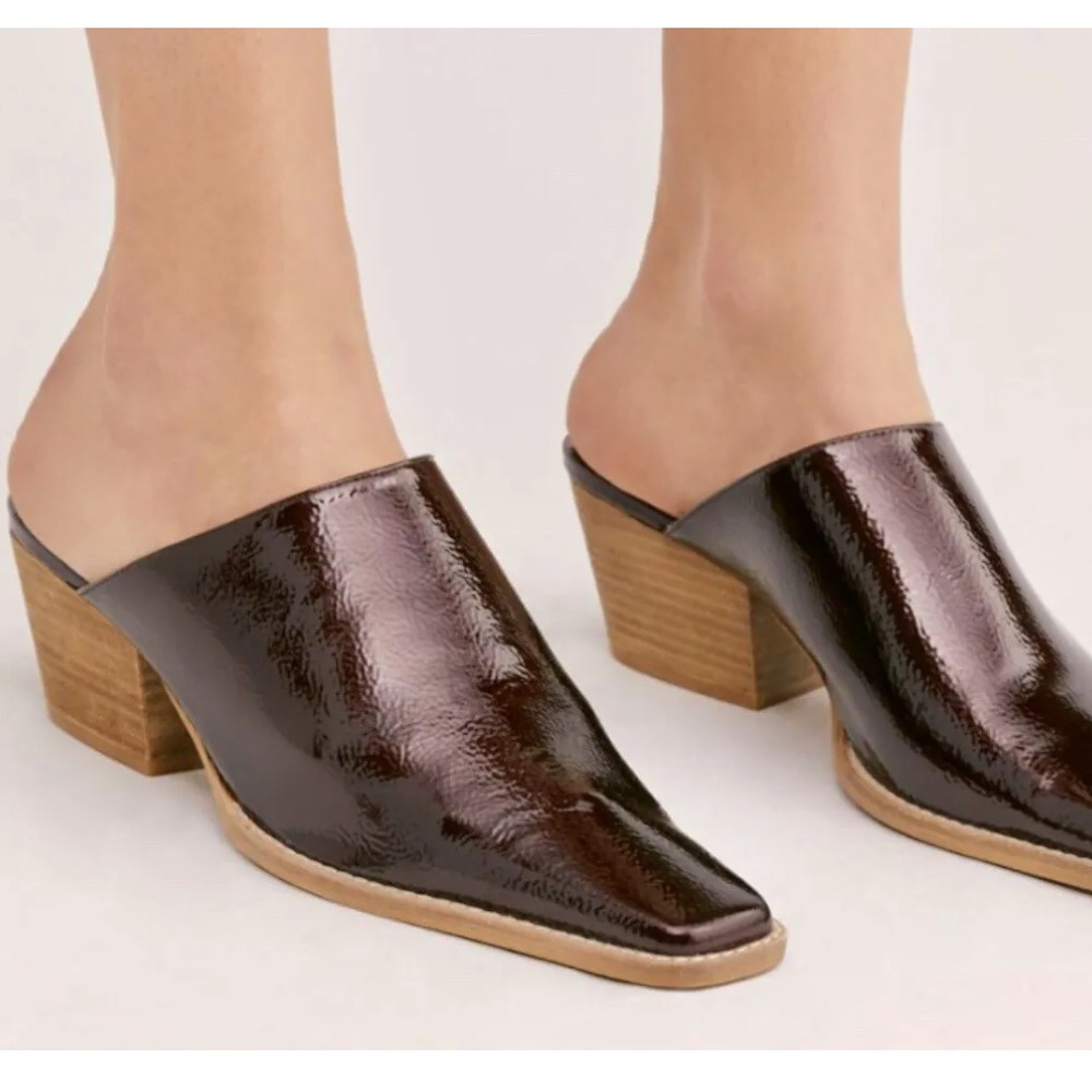 New Free People Bryant 5, 6, 7, 8, 10 Red Brown Faux Leather Wood Clogs / Mules
